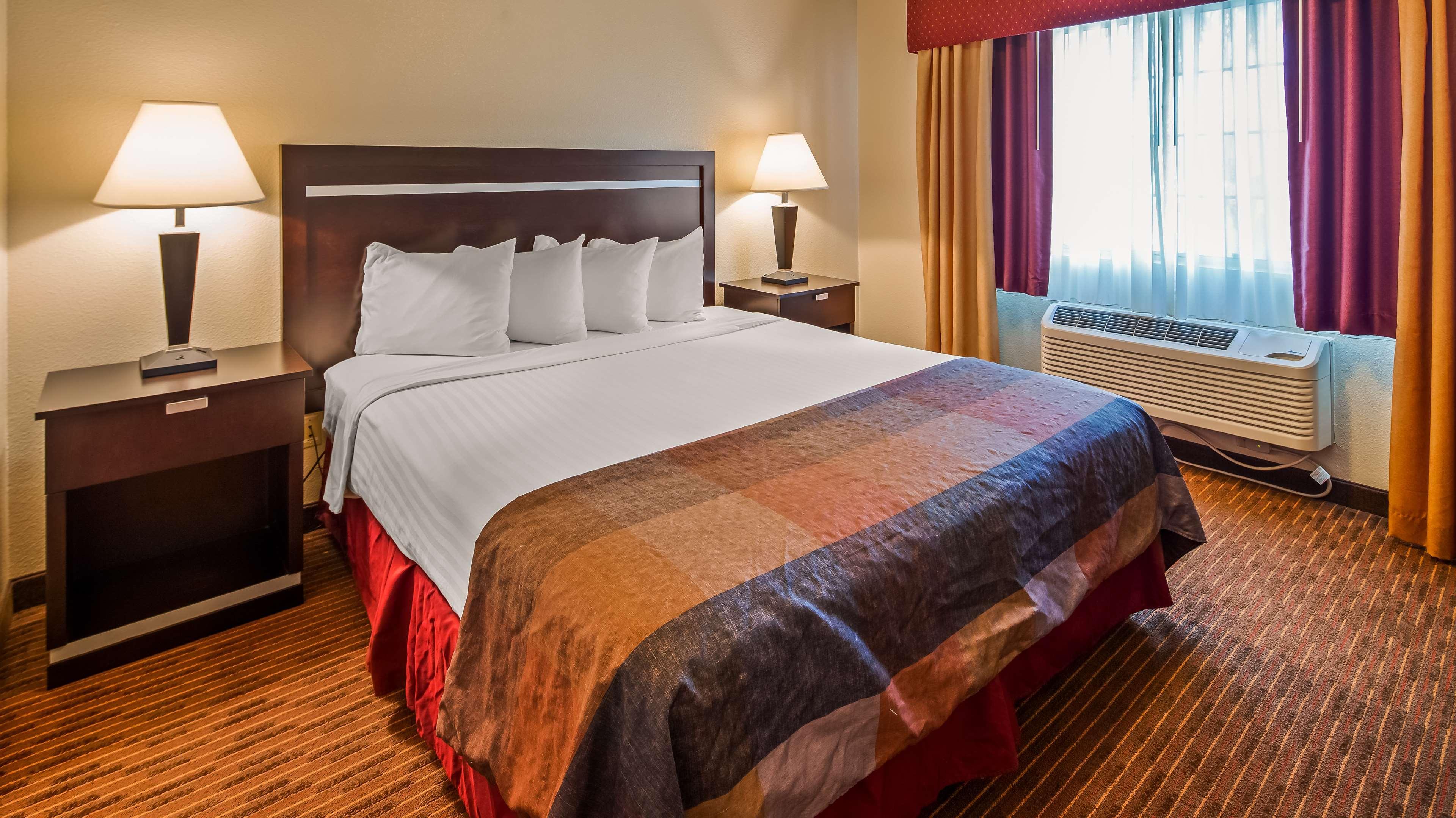 Best Western Luxury Inn Tracy Exterior foto